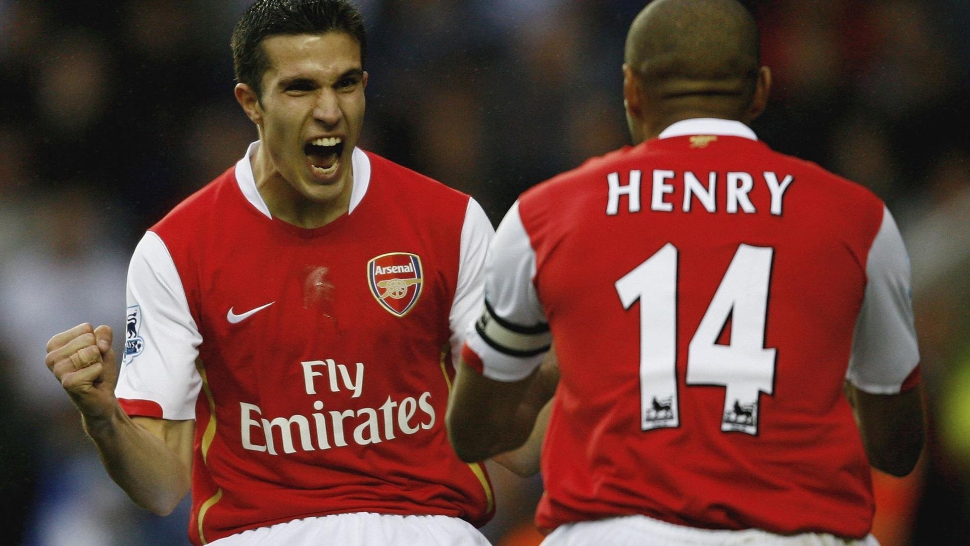 詹姆斯重要时刻刷新纪录，巴黎圣日耳曼带队取胜！比赛高潮迭起