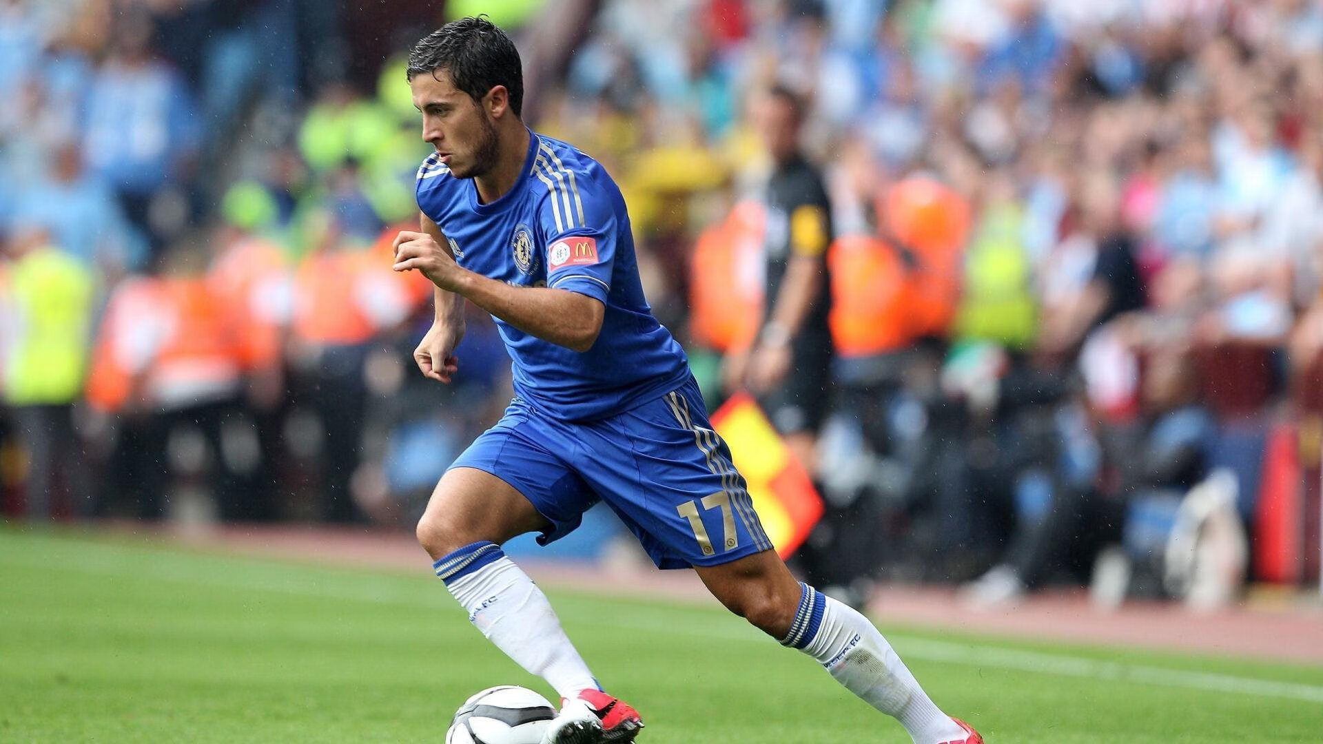 皇家马德里教练压力巨大！，德罗巴遭遇十五持续失利气势如虹延续的简单介绍