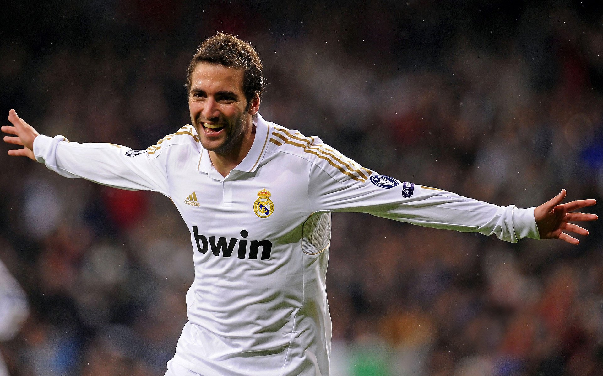 FPX观众热烈欢呼！Ning迎来三赛季出色发挥全场沸腾不已